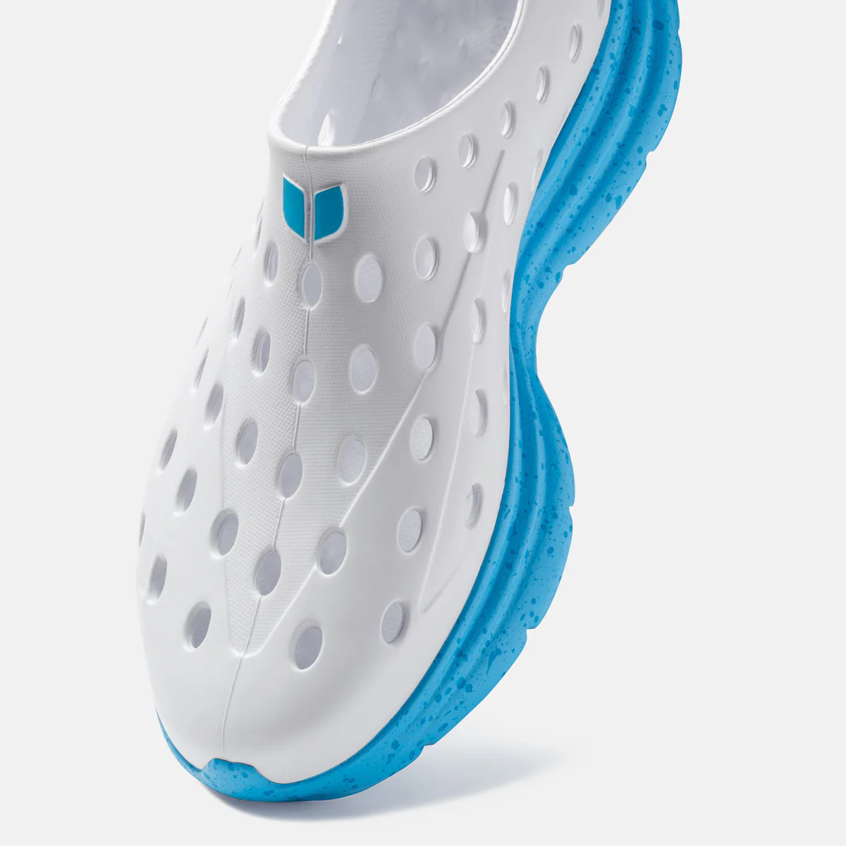 Revive - White / Pacific - Image 4